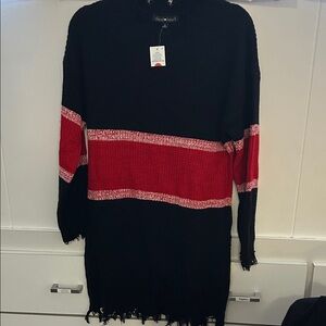 Derek Heart Women's Sweater with Red Stripe